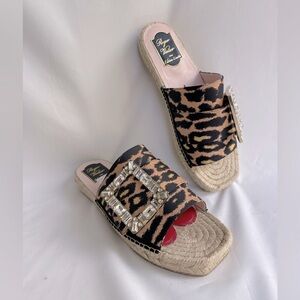 $630 Roger Vivier Animal Crystal Buckle Espadrille Sandals Black/Salmon Size 40